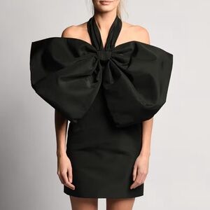 H&M INOVATION CIRCULAR DESIGN STORY Big Bow Mini black Dress